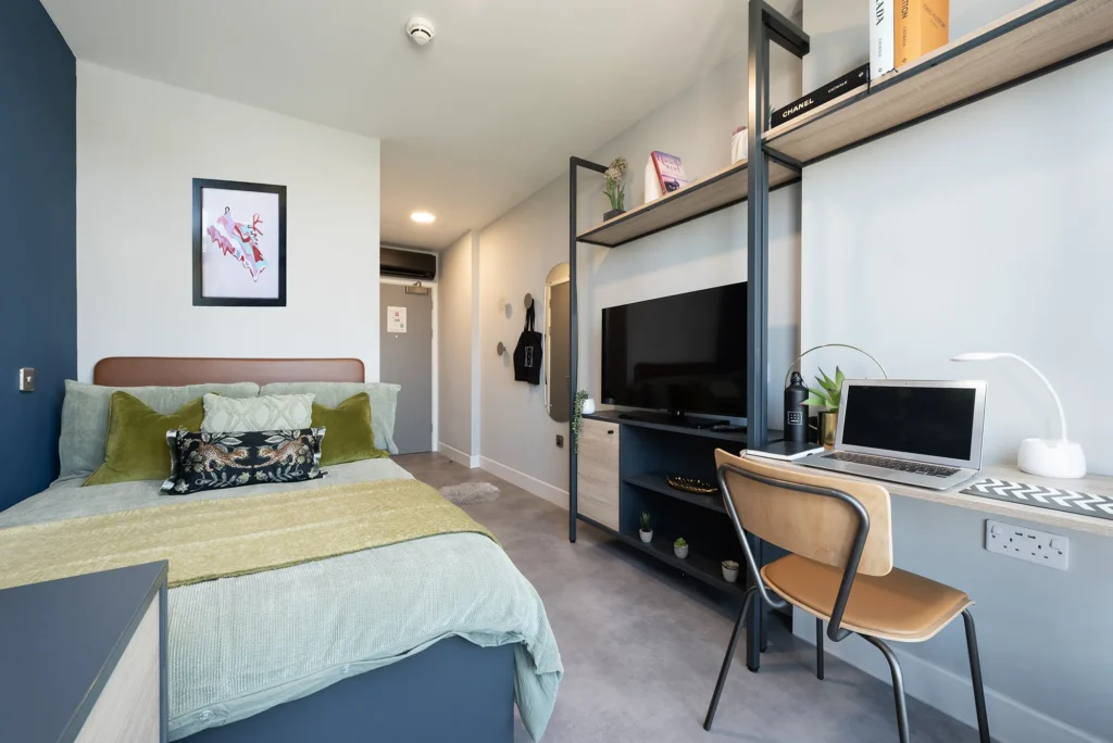 Skyline Ensuite Student accommodation The Vantage Nottingham