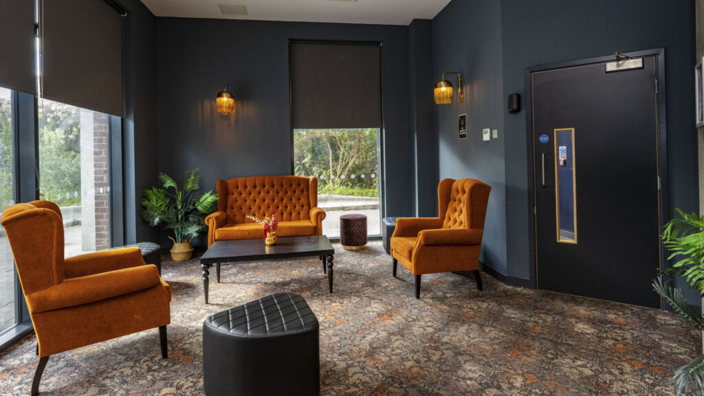 student-accommodation-colchester-hythe-mills-communal-drinks-lounge